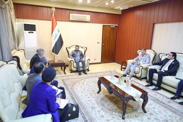 You are currently viewing Dr. Al-Aboudi Meets Dean of Dutch Institute (IHE Delf) for water Sciences, His Excellency they discuss joint scientific cooperation