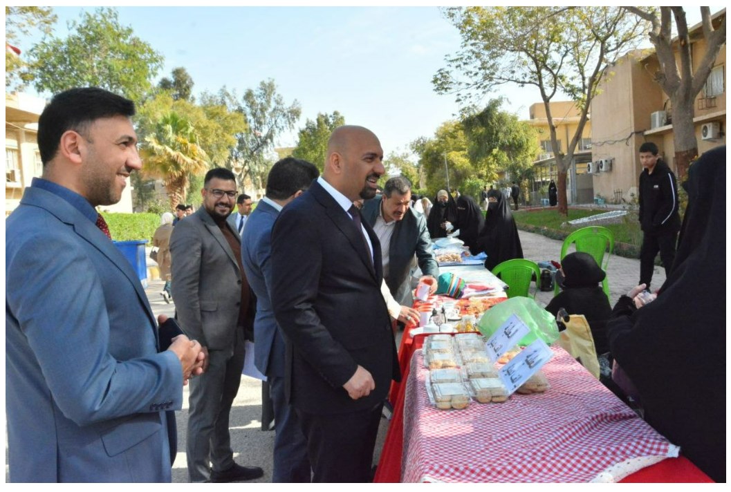 Read more about the article Dean of the College of Applied Medical Sciences Opens the Entrepreneurship and Innovation Exhibition as Part of Global Entrepreneurship Week Activities