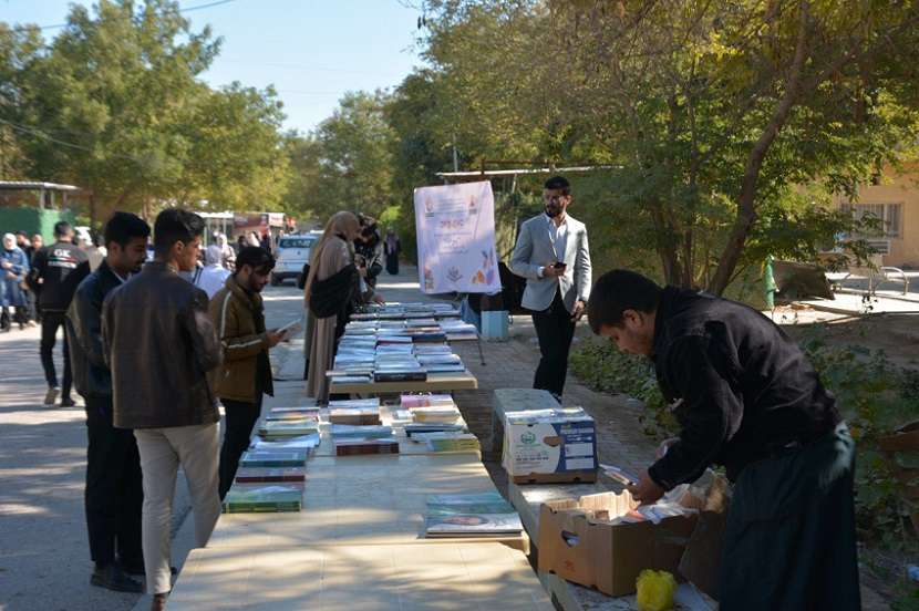 معرض للكتاب في كلية العلوم الطبية التطبيقية لتعزيز ثقافة القراءة لدى الطلبة