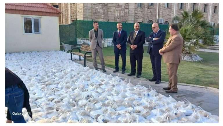 Read more about the article كلية الإدارة والاقتصاد تقدّم وجبات الإفطار لطلاب وطالبات الأقسام الداخلية