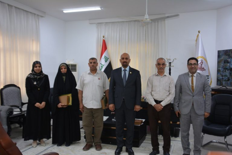 Read more about the article كلية العلوم الطبية التطبيقية تكرم اللجنة العلمية لاختيار بحوث التخرج المتميزة