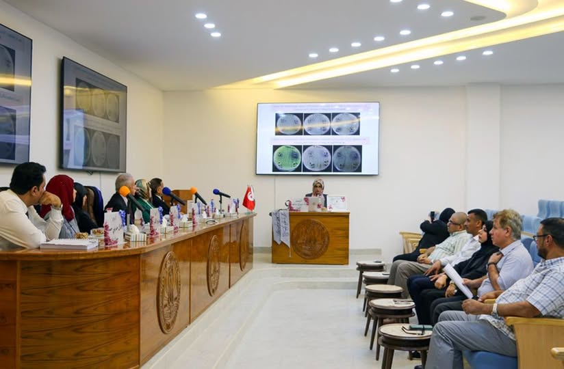 You are currently viewing أطروحة دكتوراه في جامعة ذي قار تناقش تخليق ودراسة مركبات أزيتيدين-2-ون كمضادات للأكسدة والسرطان