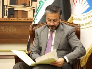 Read more about the article وزير التعليم يوافق على السماح بإعادة تسجيل الطلبة غير المسجلين أو الذين لم يستكملوا إجراءات التسجيل للسنة الدراسية 2025/2024