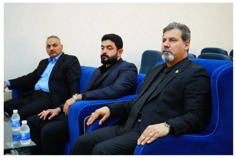 Read more about the article دعما للحركة العلمية والبحثية رئيس الجامعة يحضر مناقشة أطروحة دكتوراه في كلية الإدارة والاقتصاد