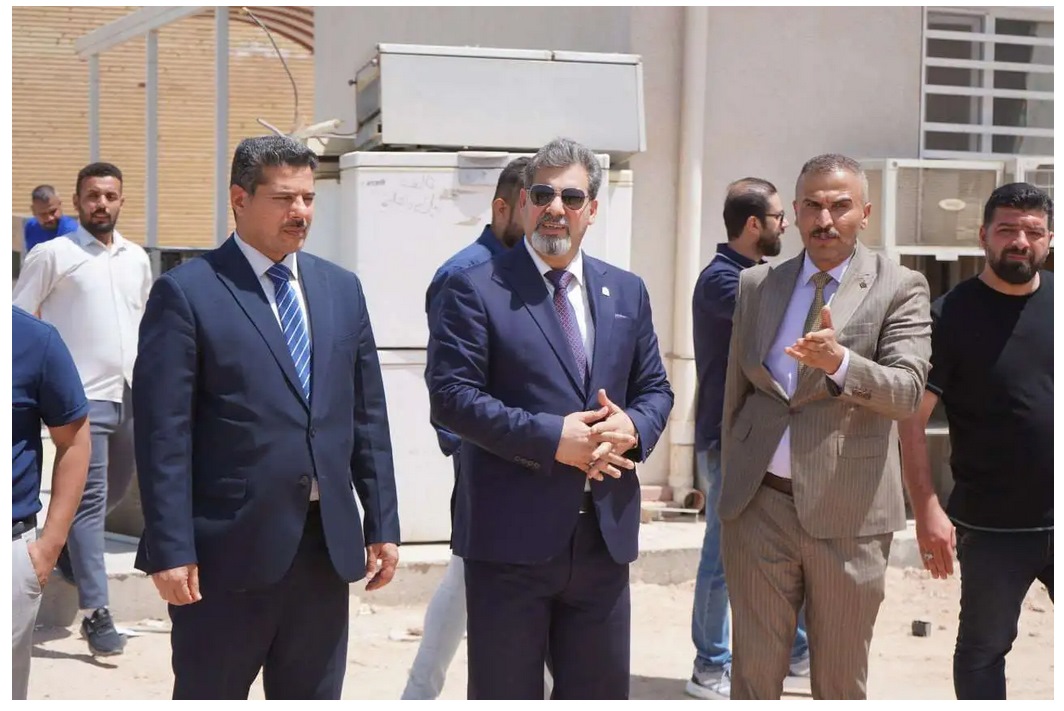 You are currently viewing رئيس جامعة كربلاء يتفقد عمل ورشة الصيانة في قسم شؤون الأقسام الداخلية