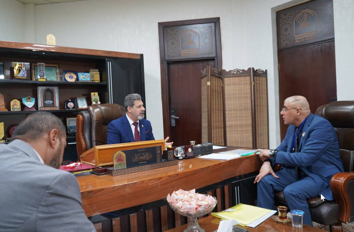 You are currently viewing رئيس الجامعة يؤكد أهمية الإرتقاء بمهام شعبة شؤون المواطنين في الجامعة