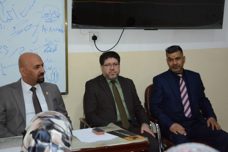 Read more about the article عميد كلية العلوم الطبية التطبيقية يلتقي طلبة الدراسات العليا الجدد