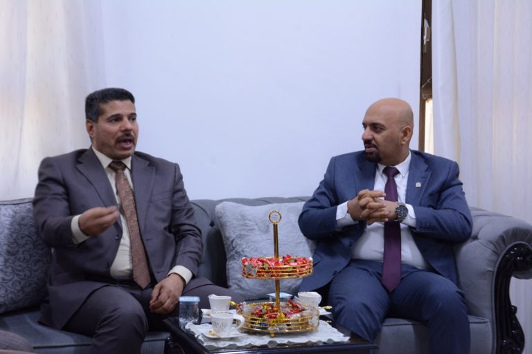 Read more about the article المساعد الإداري لرئيس الجامعة يتفقد البنى التحتية لكلية العلوم الطبية التطبيقية