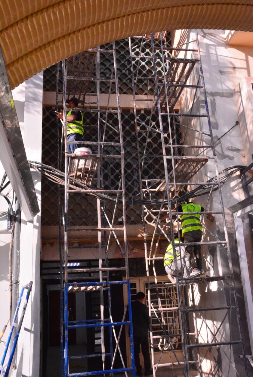 You are currently viewing عميد كلية العلوم الطبية التطبيقية يتفقد أعمال ترميم بناية مختبرات قسم التحليلات المختبرية