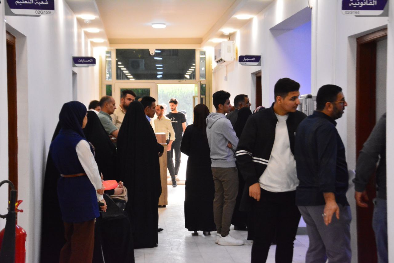 كلية العلوم الطبية التطبيقية في جامعة كربلاء تستقبل طلبة الدراسة المسائية لإكمال إجراءات التسجيل