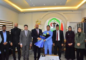 Read more about the article عميد كلية العلوم الطبية التطبيقية يهنئ الأستاذ الدكتور أحمد هادي عبد الأمير بمناسبة تسنمه منصب عميد كلية طب الأسنان