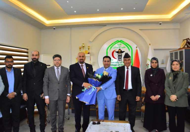 Read more about the article عميد كلية العلوم الطبية التطبيقية يهنئ الأستاذ الدكتور أحمد هادي عبد الأمير بمناسبة تسنمه منصب عميد كلية طب الأسنان