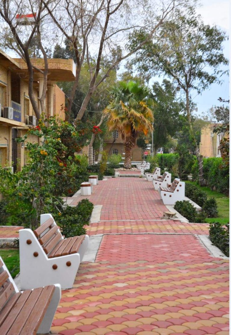 Read more about the article الأجواء الماطرة تضفي رونقاً خاصاً على مرافق كلية العلوم الطبية التطبيقية